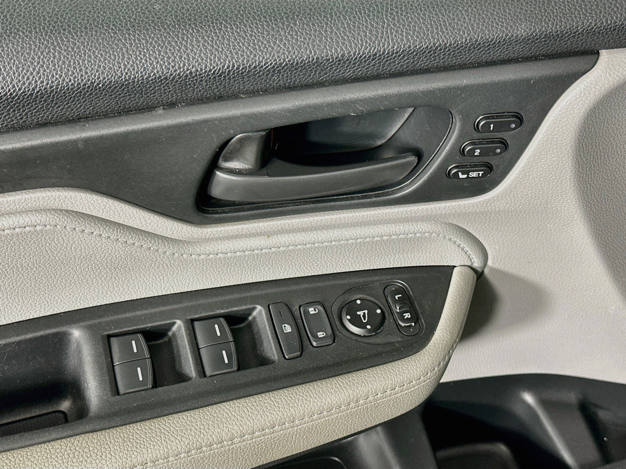 Used 2019 Honda Odyssey EX-L image 15