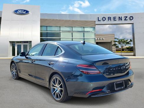 Used 2023 Genesis G70 2.0T image 7