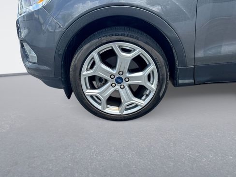 Used 2019 Ford Escape Titanium FWD image 11