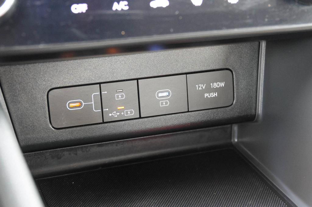 Used 2025 Hyundai Sonata SEL FWD image 20