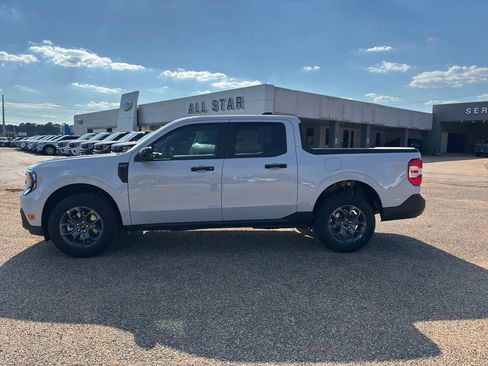 New 2025 Ford Maverick XLT w/ XLT Luxury Package image 2