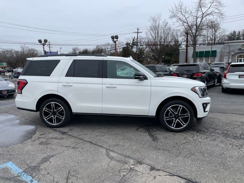 Used 2020 Ford Expedition Limited w/ Equipment Group 303A AWD/4WD image 6