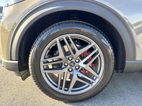 New 2026 Ford Explorer ST-Line w/ ST-Line Street Pack image 12