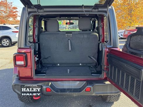 Used 2021 Jeep Wrangler Rubicon w/ Cold Weather Group image 15