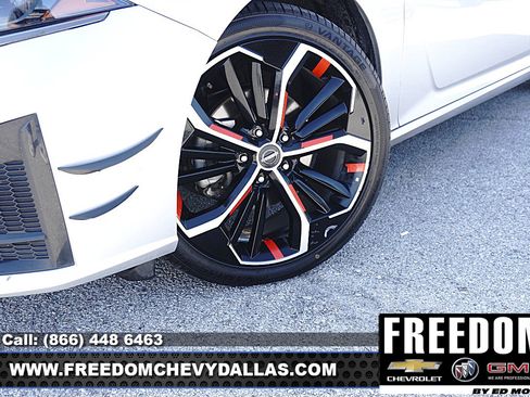 Used 2023 Nissan Altima 2.5 SR FWD image 42