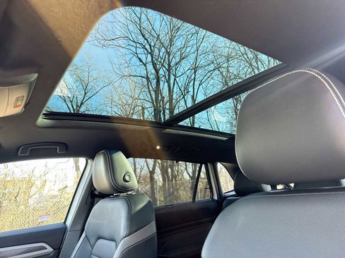 Used 2023 Volkswagen Atlas Cross Sport SEL Premium R-Line image 23