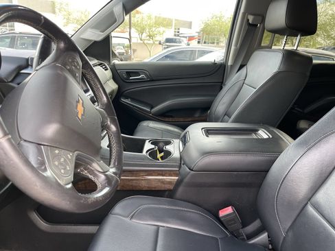 Used 2018 Chevrolet Tahoe LT w/ Luxury Package AWD/4WD image 10