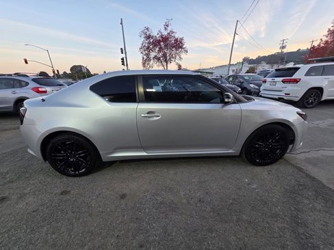Used 2012 Scion tC image 3