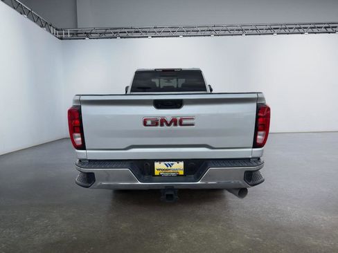 Used 2020 GMC Sierra 2500 SLE w/ SLE Value Package; image 4