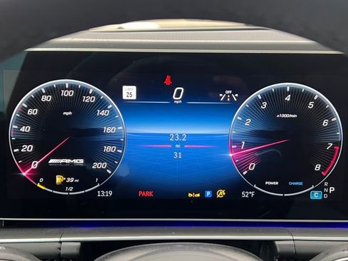 Used 2025 Mercedes-Benz GLS 63 AMG 4MATIC image 31