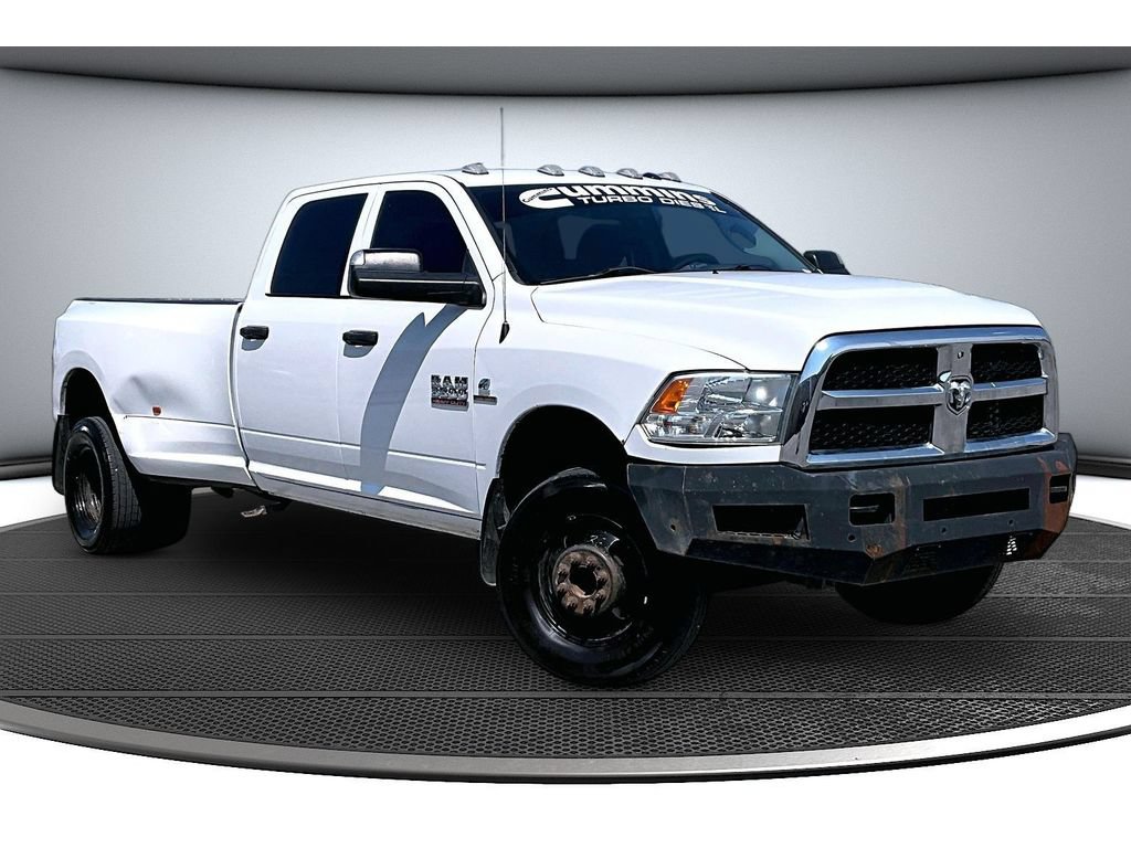 Used 2018 RAM 3500 Tradesman w/ Chrome Appearance Group AWD/4WD image 2
