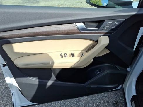 Used 2024 Audi Q5 2.0T Premium Plus image 11