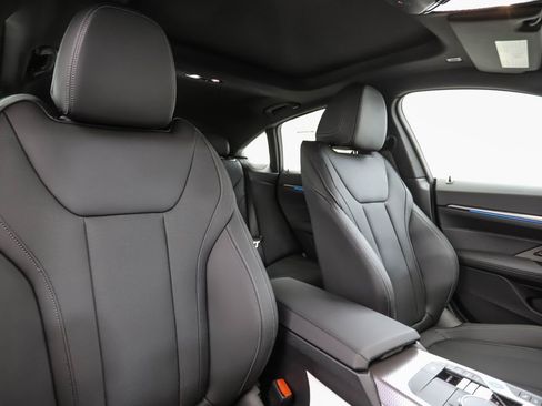 New 2026 BMW i4 xDrive40i w/ Premium Package AWD/4WD image 32