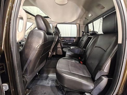 Used 2014 RAM 2500 Laramie w/ Convenience Group AWD/4WD image 37