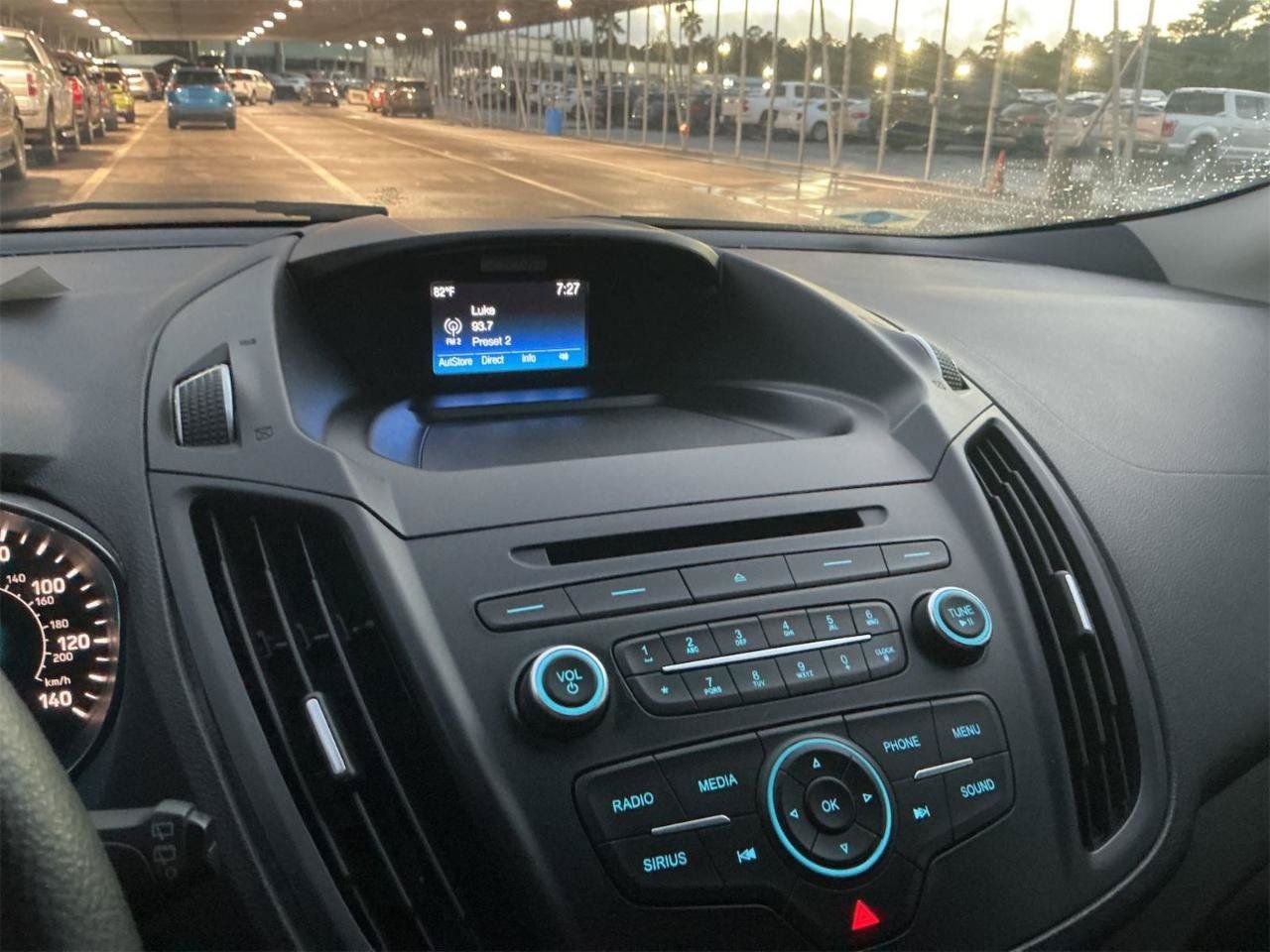 Used 2017 Ford Escape SE AWD/4WD image 16