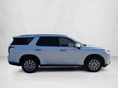 Used 2025 Hyundai Palisade SEL FWD image 4