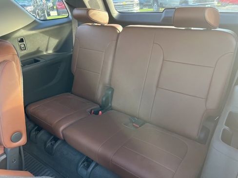Used 2018 Chevrolet Traverse High Country image 35
