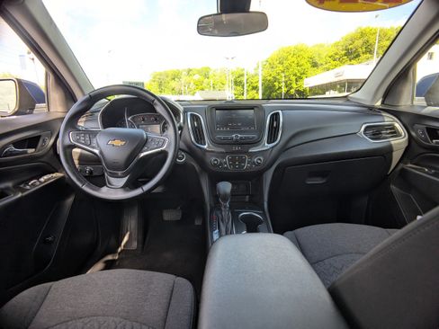Used 2024 Chevrolet Equinox LT AWD/4WD image 16
