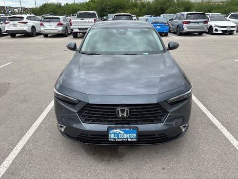 Used 2025 Honda Accord Touring image 8