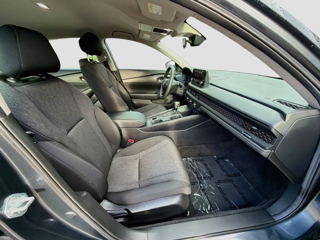Used 2025 Honda Accord LX image 31