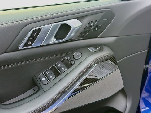 New 2026 BMW X5 M60i image 23