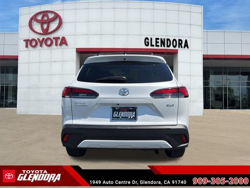 New 2026 Toyota Corolla Cross XLE w/ Convenience Package FWD image 9