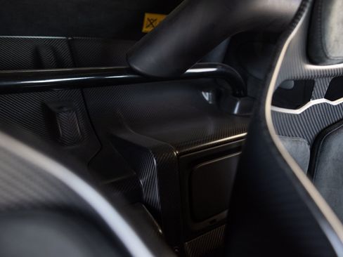 Used 2020 McLaren 620R RWD image 65