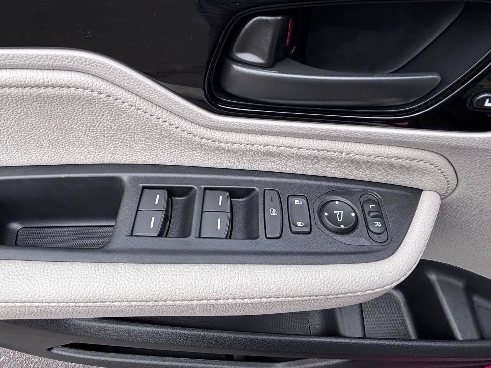 New 2027 Honda Odyssey Touring image 16