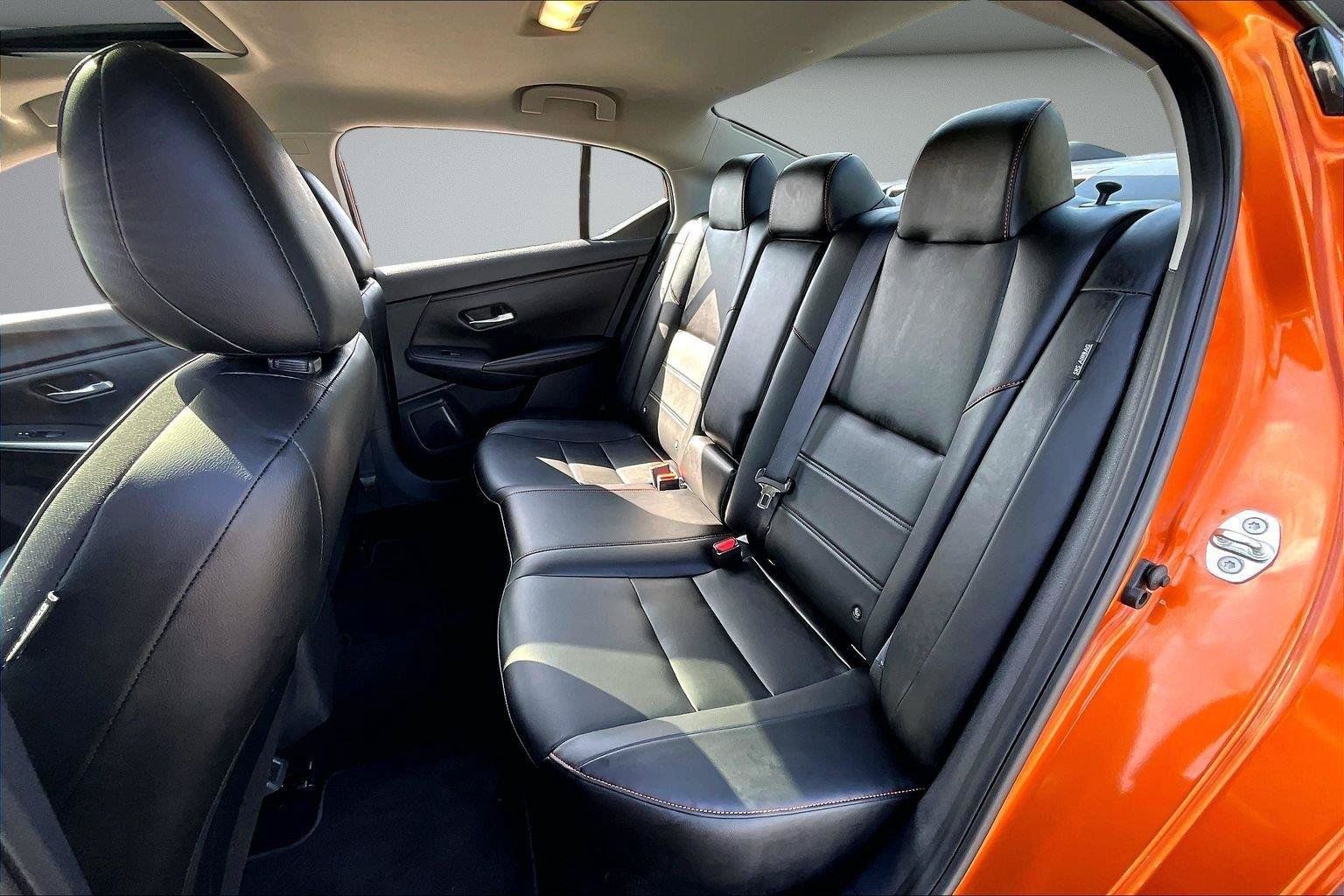 Used 2025 Nissan Sentra SR w/ SR Premium Package FWD image 21