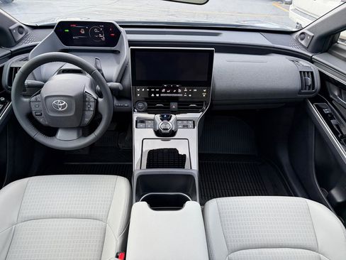 Used 2024 Toyota bZ4X AWD w/ Weather Package image 20