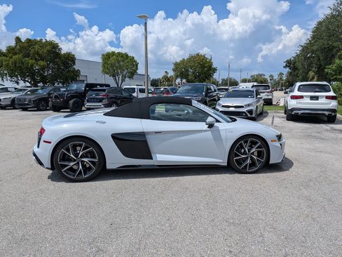 Used 2023 Audi R8 V10 performance RWD image 3