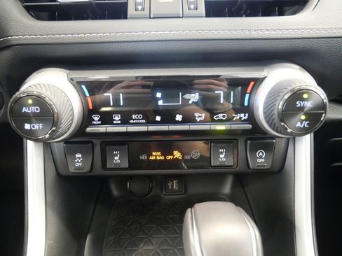 Used 2025 Toyota RAV4 XLE Premium w/ Weather Package AWD/4WD image 23