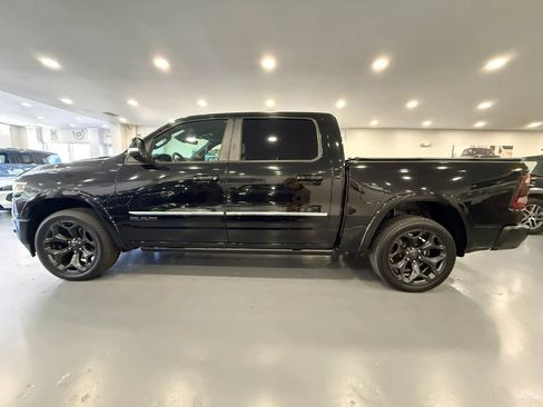 Used 2020 RAM 1500 Limited w/ Black Appearance Package RWD image 4