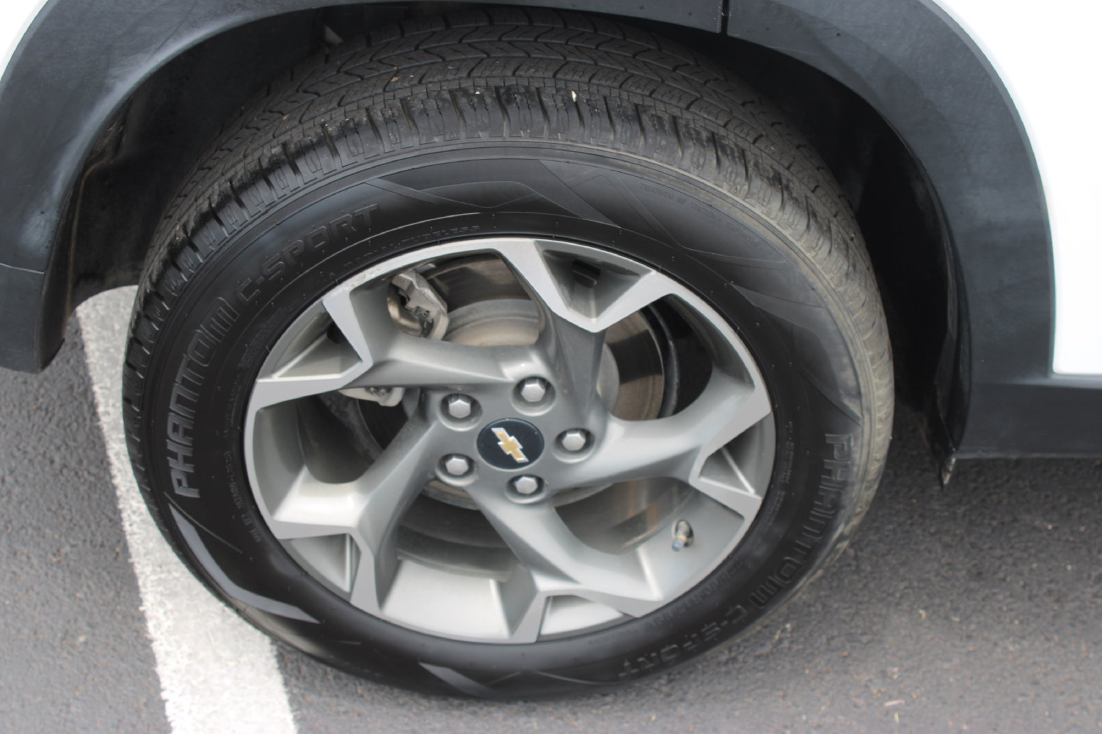 Used 2024 Chevrolet Trax LT w/ Driver Confidence Package FWD image 28