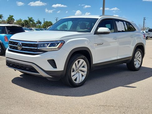 Used 2023 Volkswagen Atlas Cross Sport SE image 3