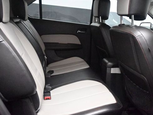 Used 2017 Chevrolet Equinox Premier w/ Enhanced Convenience Package AWD/4WD image 13