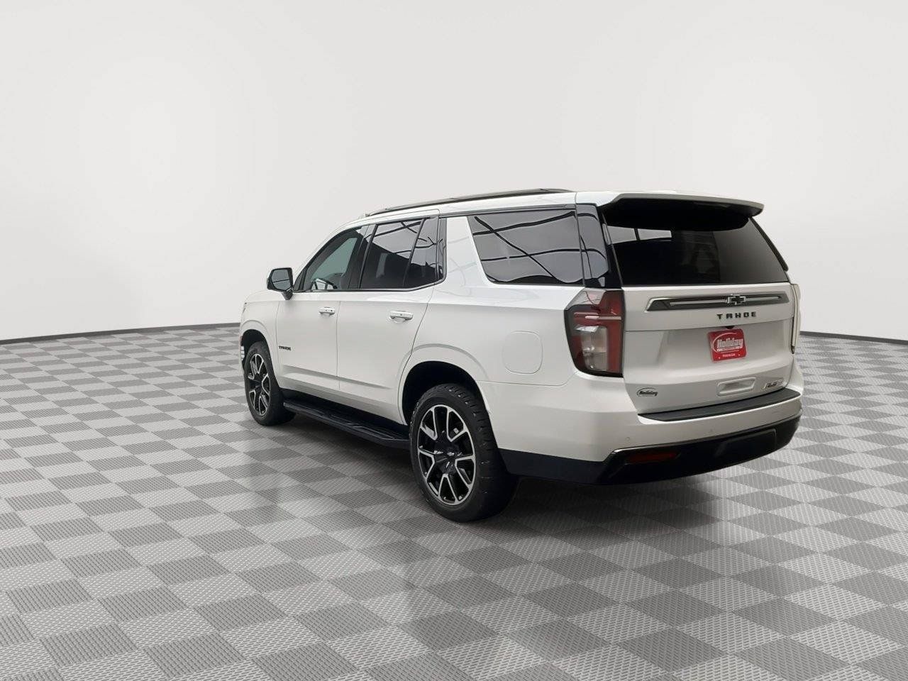 Used 2022 Chevrolet Tahoe RST w/ Luxury Package AWD/4WD image 41