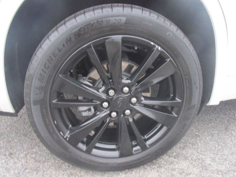 Used 2023 Cadillac XT6 Premium Luxury w/ Technology Package image 70