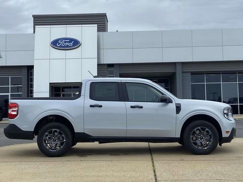New 2026 Ford Maverick XLT w/ XLT Luxury Package AWD/4WD image 2