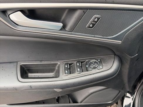 Used 2024 Ford Edge SEL w/ Convenience Package AWD/4WD image 9