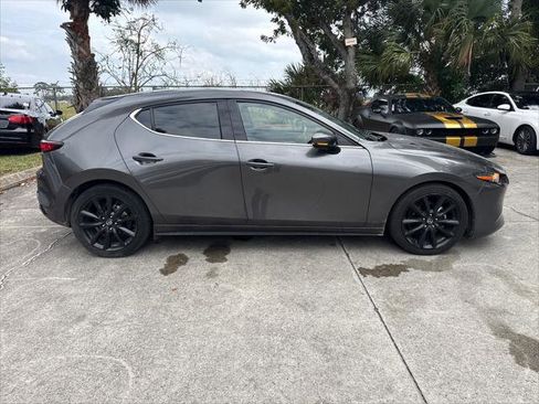 Used 2019 MAZDA MAZDA3 Hatchback w/ Premium Package image 5