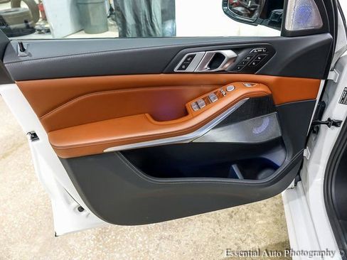 Used 2025 BMW ALPINA XB7 image 31