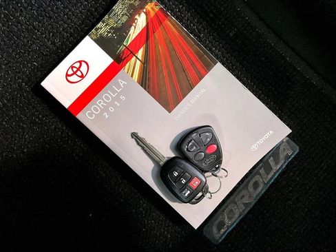 Used 2015 Toyota Corolla S FWD image 31