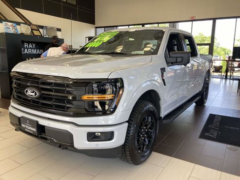 Used 2025 Ford F150 XLT w/ Equipment Group 302A MID AWD/4WD image 7