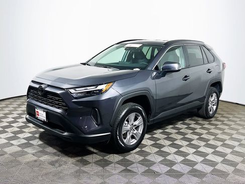 Used 2025 Toyota RAV4 XLE image 4