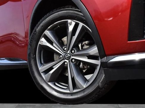 Used 2019 Nissan Murano Platinum image 3