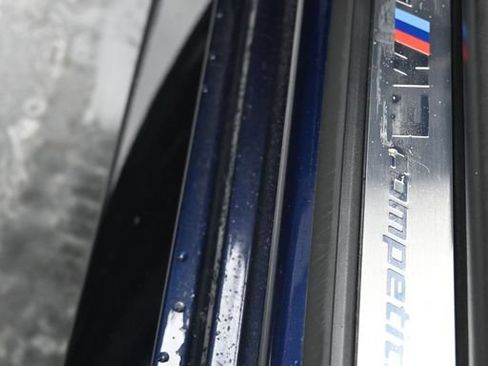Used 2022 BMW M3 Competition w/ M Carbon Exterior Package AWD/4WD image 17