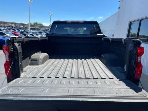 Used 2022 Chevrolet Silverado 2500 Custom w/ Custom Convenience Package AWD/4WD image 23