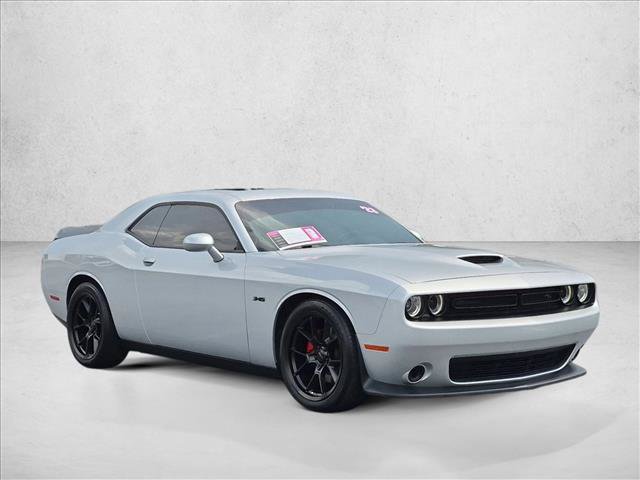 Used 2023 Dodge Challenger R/T w/ Blacktop Package RWD image 3