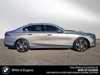 New 2026 BMW 530i xDrive w/ Premium Package AWD/4WD video 2